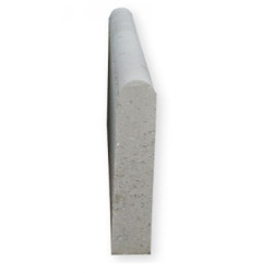 Bordure SQUARE P2 - H28xl6xL100 cm - Grise