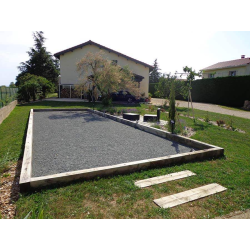 KIT TERRAIN DE PETANQUE - PIN TRAITE MARRON - 2,90ML x 12,5 ML - 36 M2 - Pièce