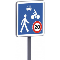 B52 700x700 C2 Entrée d'une zone de rencontre
