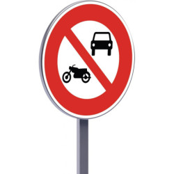 B7a 450 C1 accès interdit aux véhicules à moteur à l'exception des cyclomoteurs