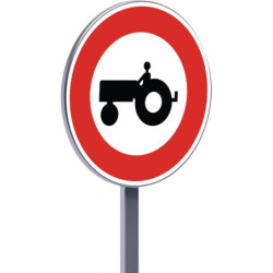 B9d 850 C1 accès interdit aux véhicules agricoles à moteur
