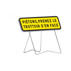 JH 1000X300 C1 PIETONS PRENEZ ... EN FACE PIED LYONNAIS