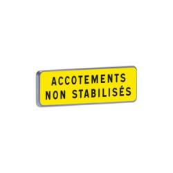 KM9 700 C1 jaune accotements non stabilisés