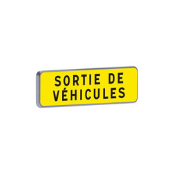 KM9 900 C1 jaune sortie de véhicules
