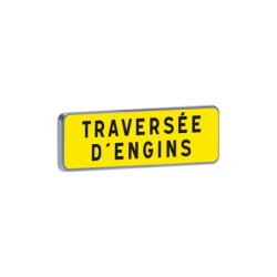KM9 900 C1 jaune traversée d'engins