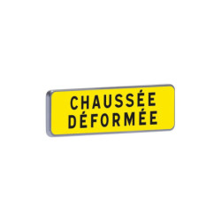 KM9 900 C2 jaune chaussée déformée