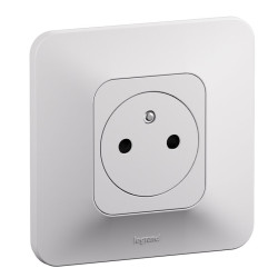 Prise de courant avec terre 2P+T surface Neptune - Legrand - 16 A - Coloris blanc  - Tension : 250 V